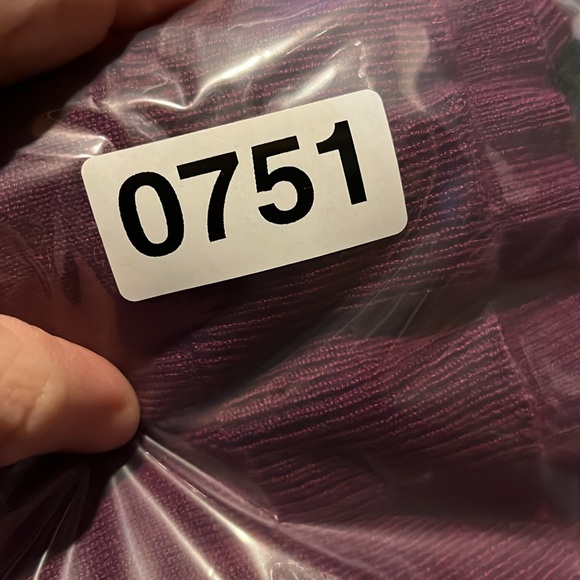 Torrid sweater womens size 1x purple lace details lightweight soft NWT luxury - Picture 11 of 11